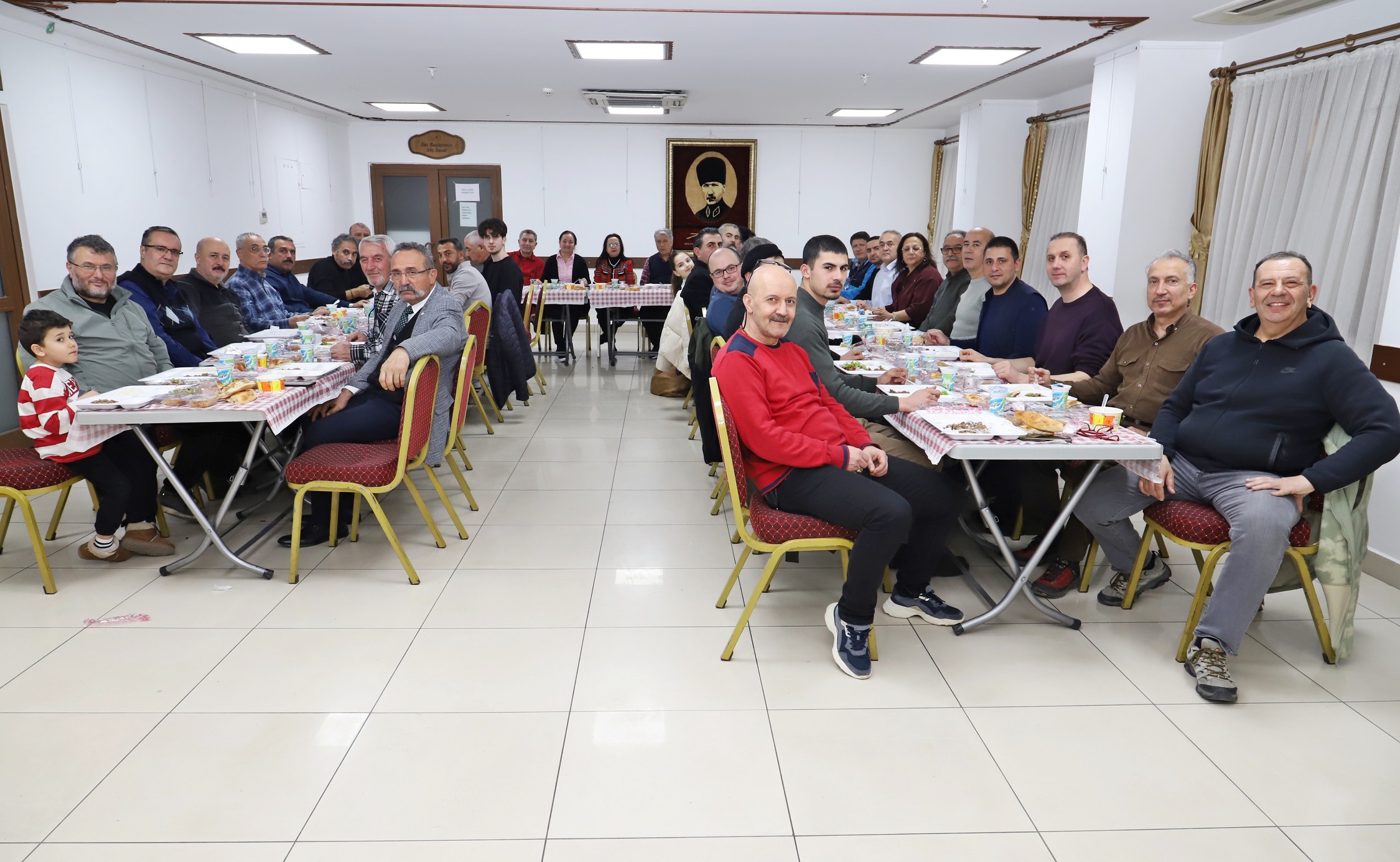 SEYMENLER DAYANIŞMA RUHU İLE İFTAR PROGRAMINDA BİR ARAYA GELDİ