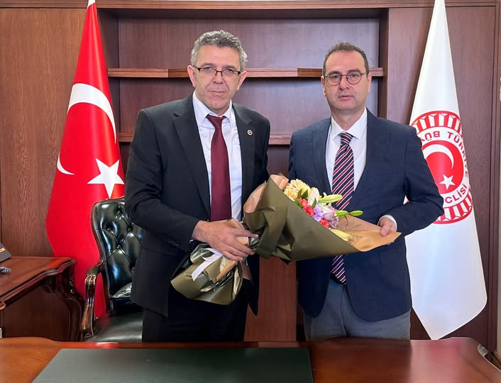 Yasin Öztürk, TBMM Katip Üyeliği Görevini Rıdvan Uz’a Devretti.