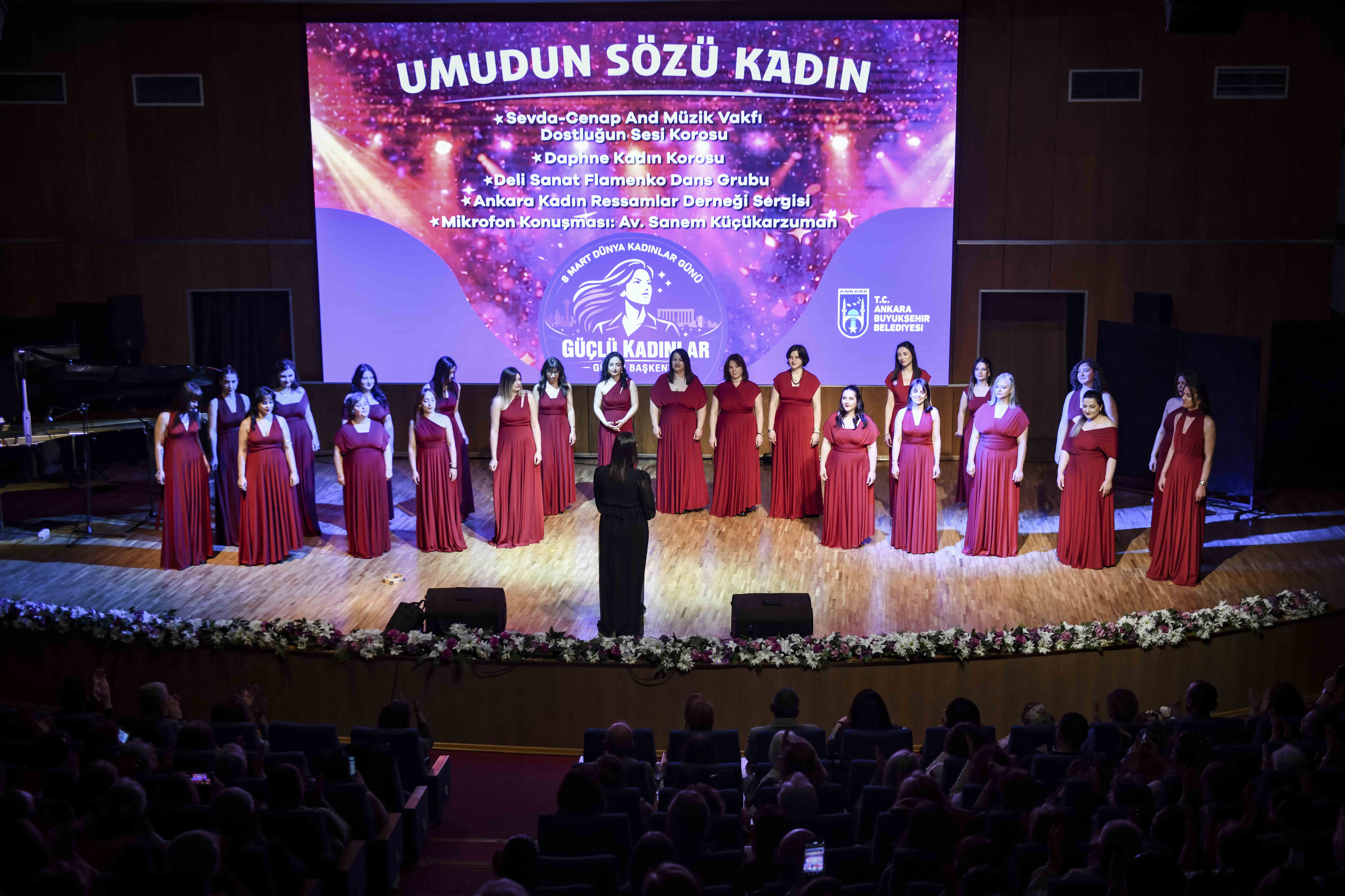 Ankara Büyükşehir Belediyesi “Umudun Sözü Kadın” Etkinliğine Ev  Sahipliği Yaptı