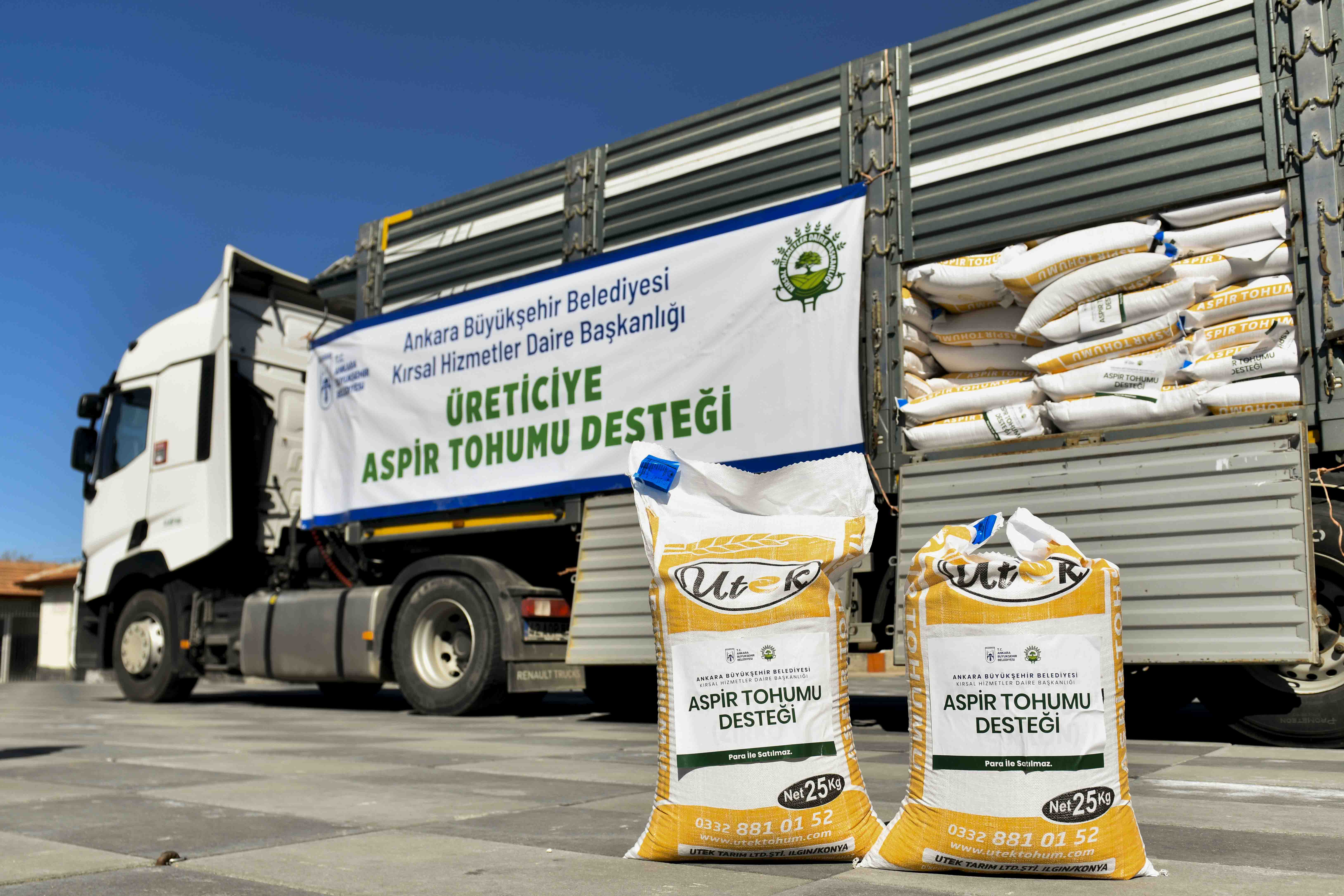 Büyükşehir’den Yerli Üretime Ve Üreticiye Destek Şereflikoçhisar’da 15 Bin 450 Kilogram Aspir Tohumu Dağıtıldı