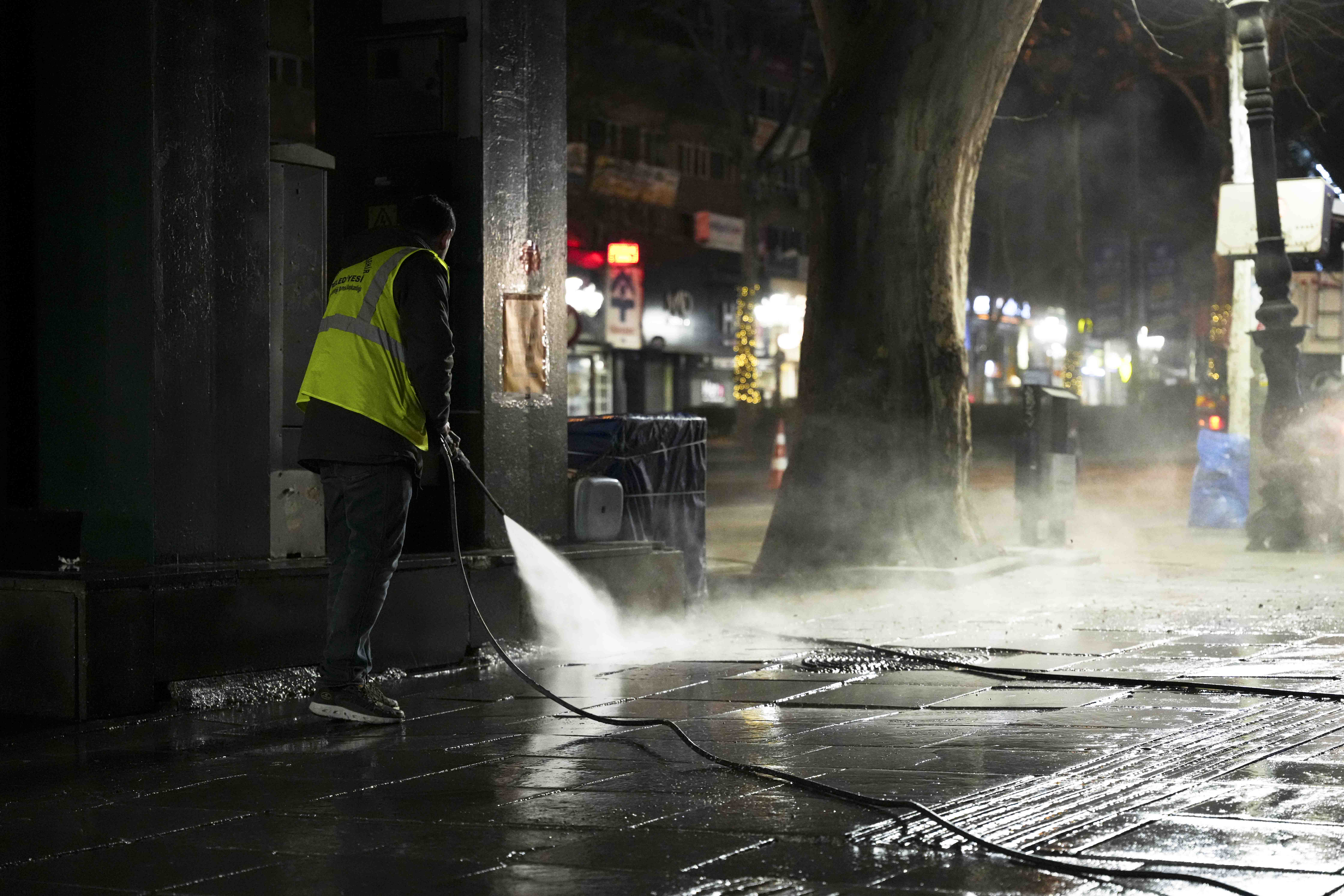 ABB’den Bayram Öncesi Temizlik Seferberliği Ankara Ramazan Bayramı’na Hazırlanıyor