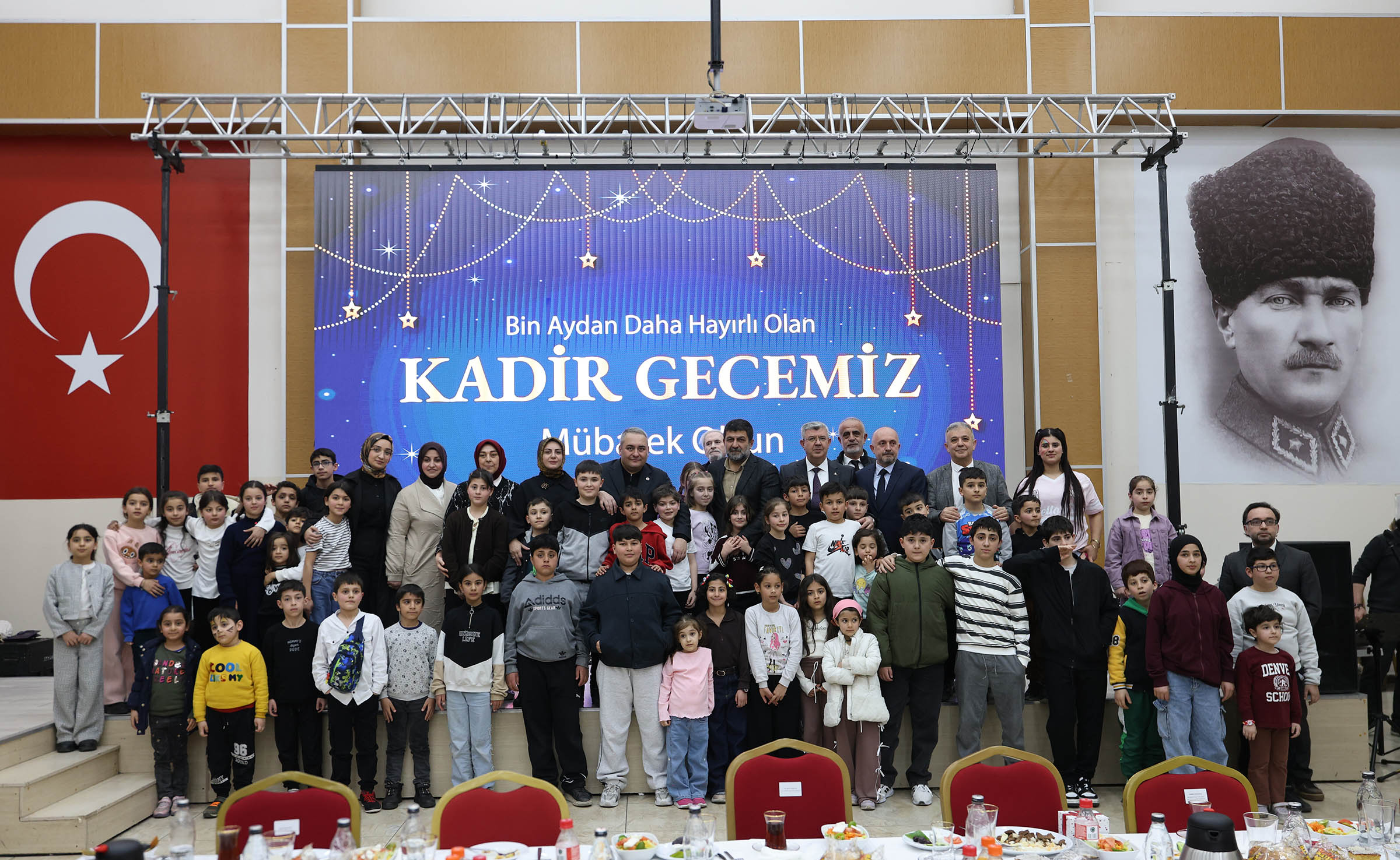 Başkan Özarslan Yetim Ve Öksüz Çocuklarla İftar Sofrasında Buluştu