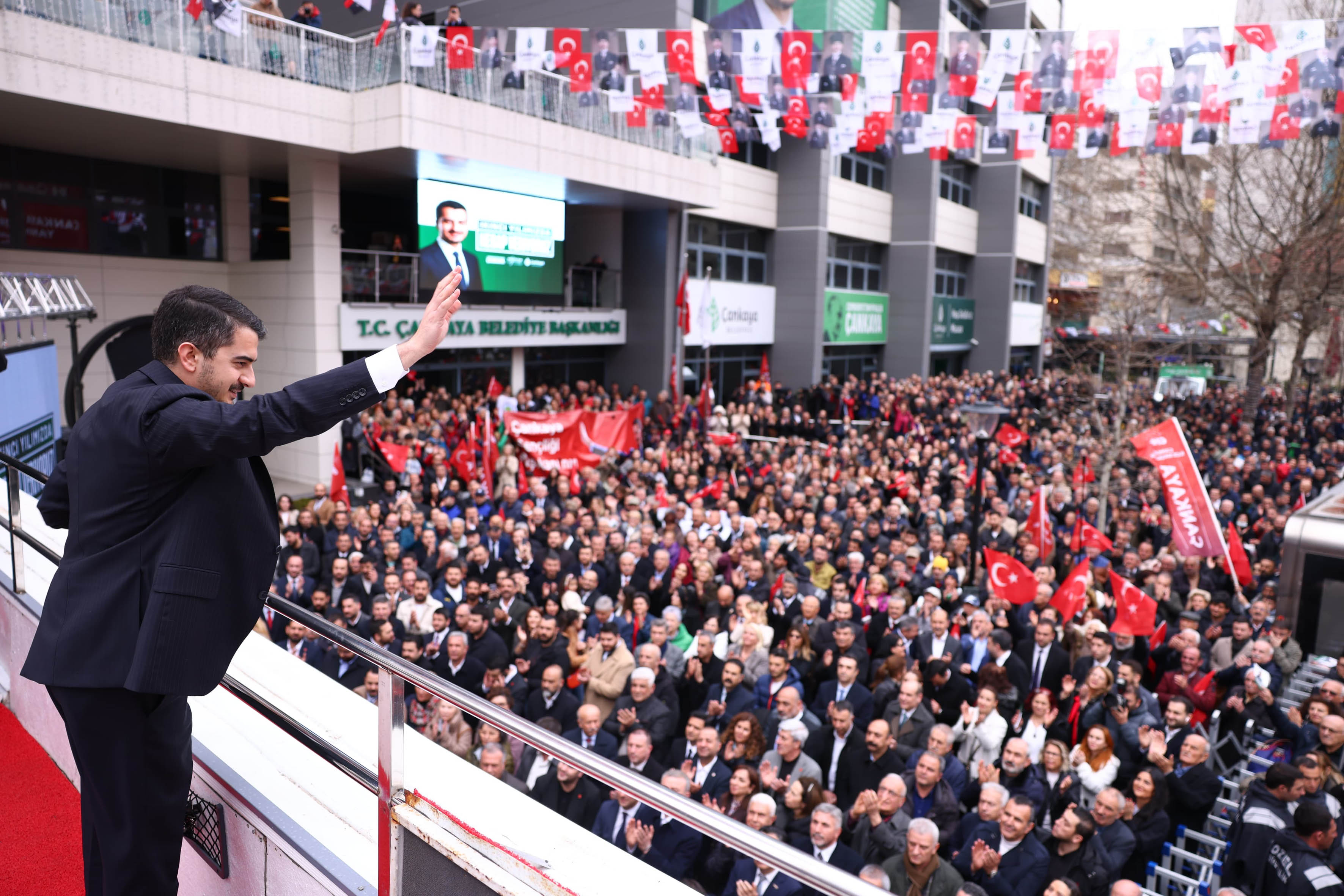 Hüseyin Can Güner Halka Hesap Verdi: “Sözümüzü Tuttuk”