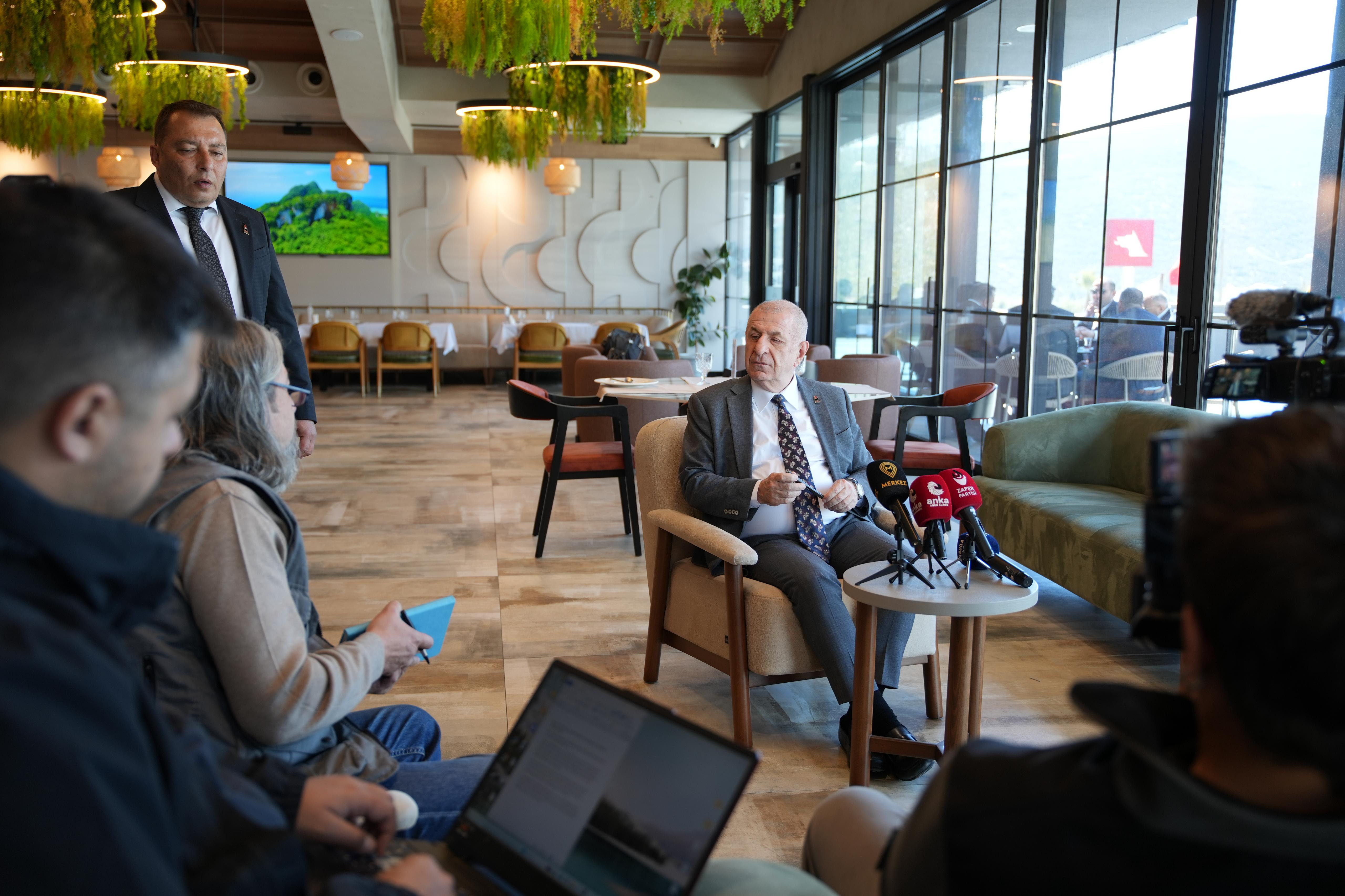 Ümit Özdağ: “Basının İktidardan Korkmadığı Bir Türkiye Olmalı”