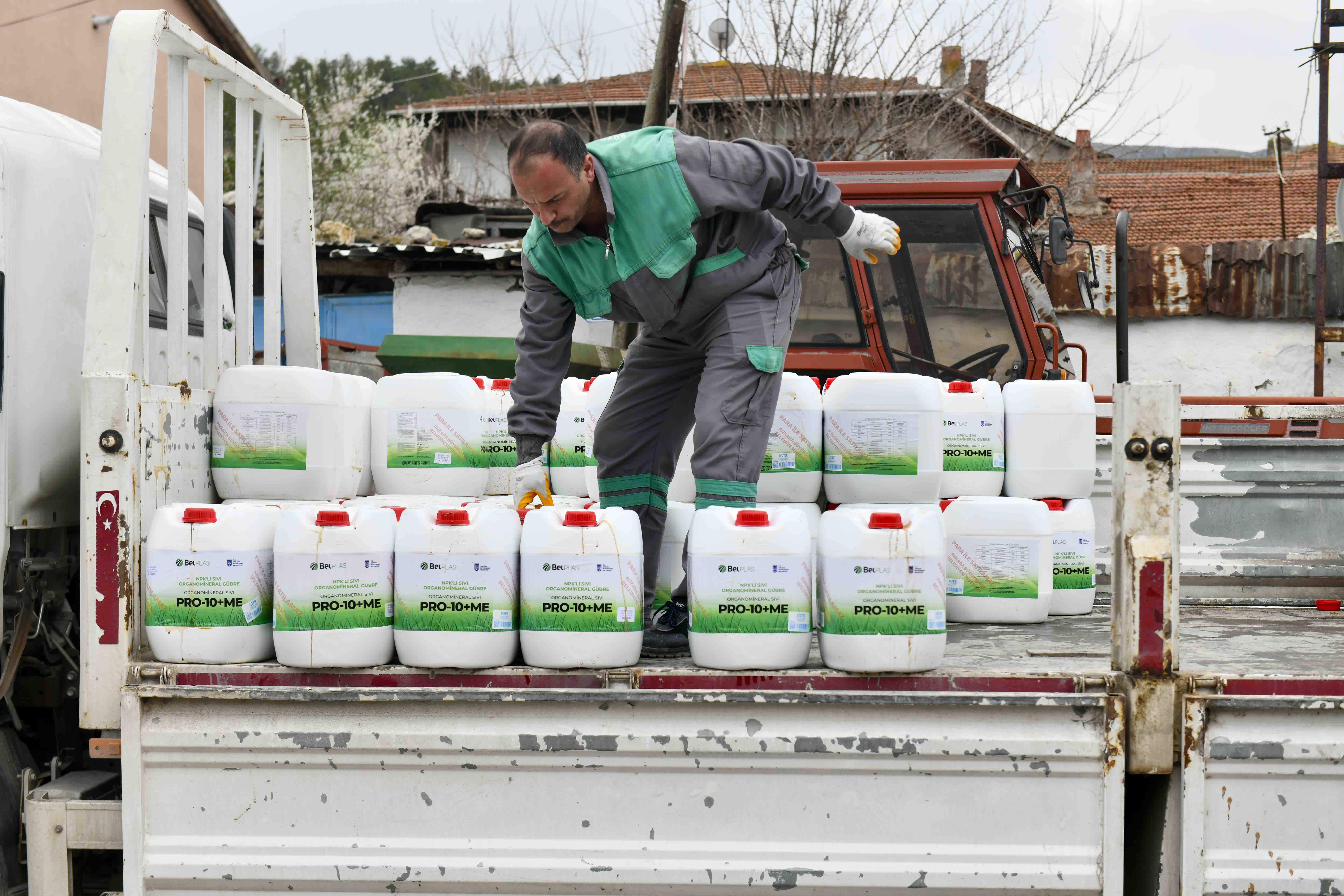 Büyükşehir’den Çiftçiye Can Suyu: Yüzde 50 Hibeli Sıvı Gübre Desteği