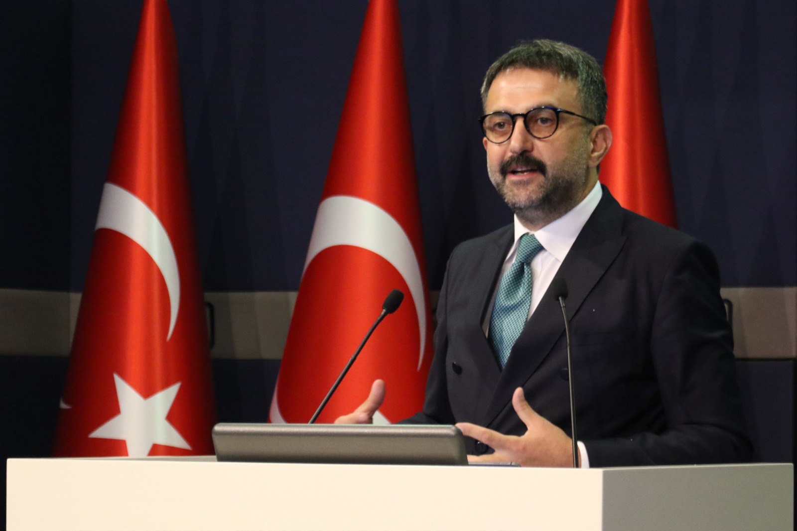 AKK Başkanı Halil İbrahim Yılmaz’dan 23 Nisan Mesajı: “Bugün Hem Bayram Hem Yüzleşme Günüdür”