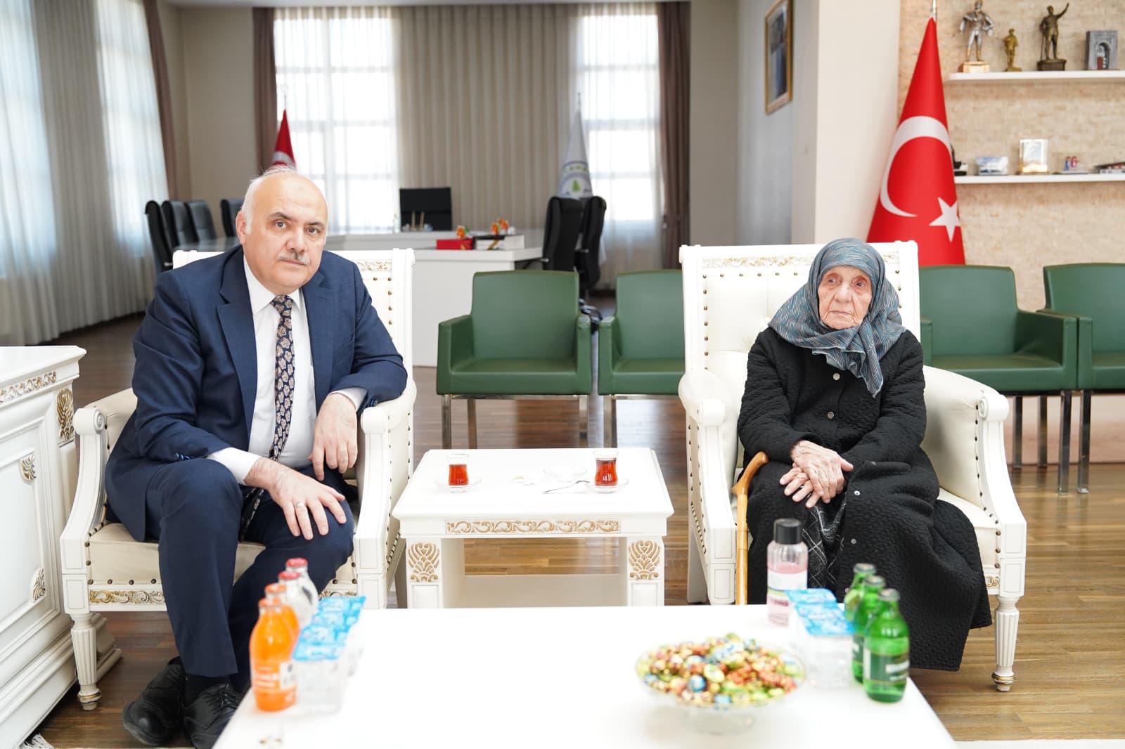 Muzaffer Gülşen’den Başkan Acar’a Taziye Ziyareti