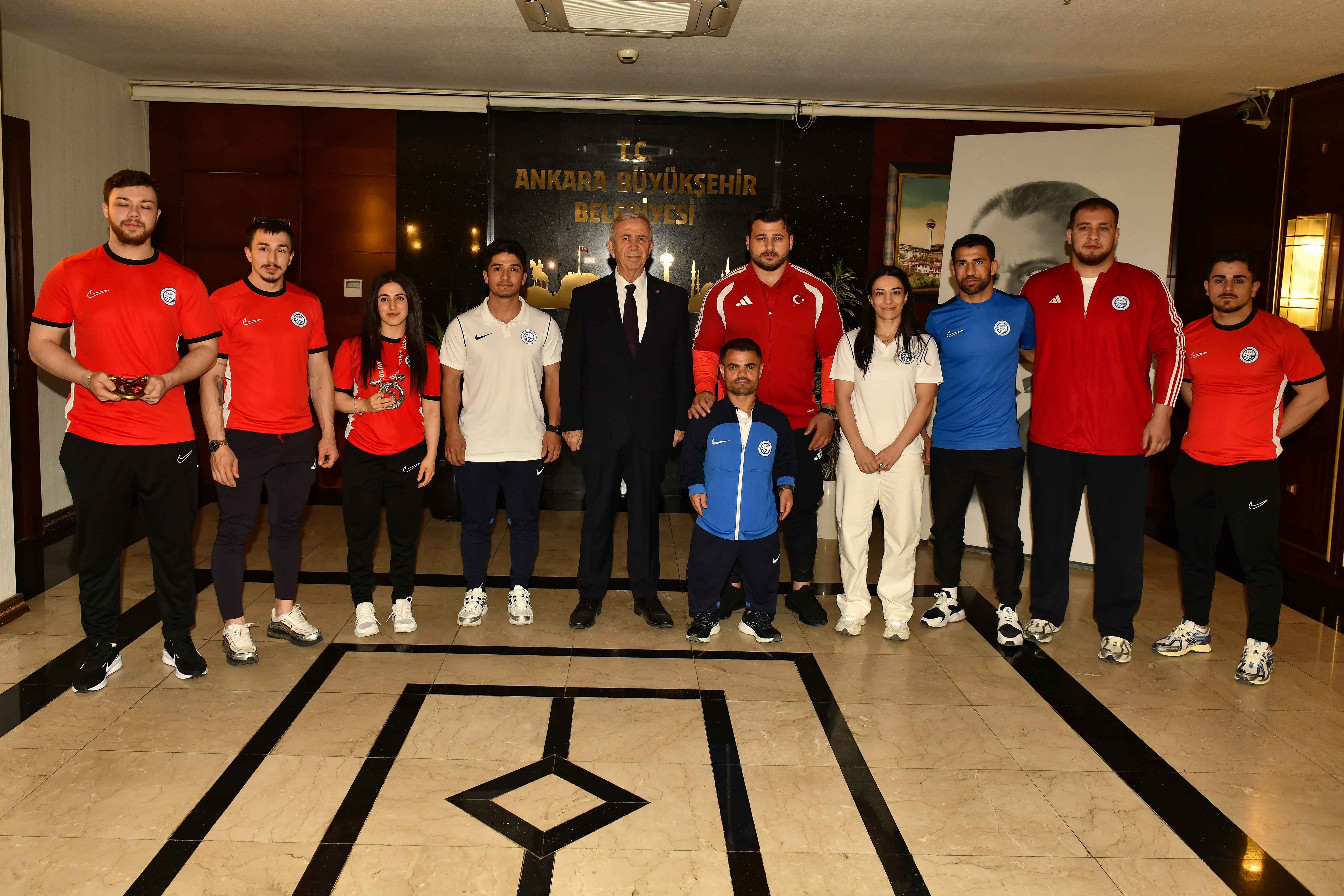 Mansur Yavaş: “Hedefimiz Olimpiyatlarda İstiklal Marşı’mızı Dünyaya Dinletmek”
