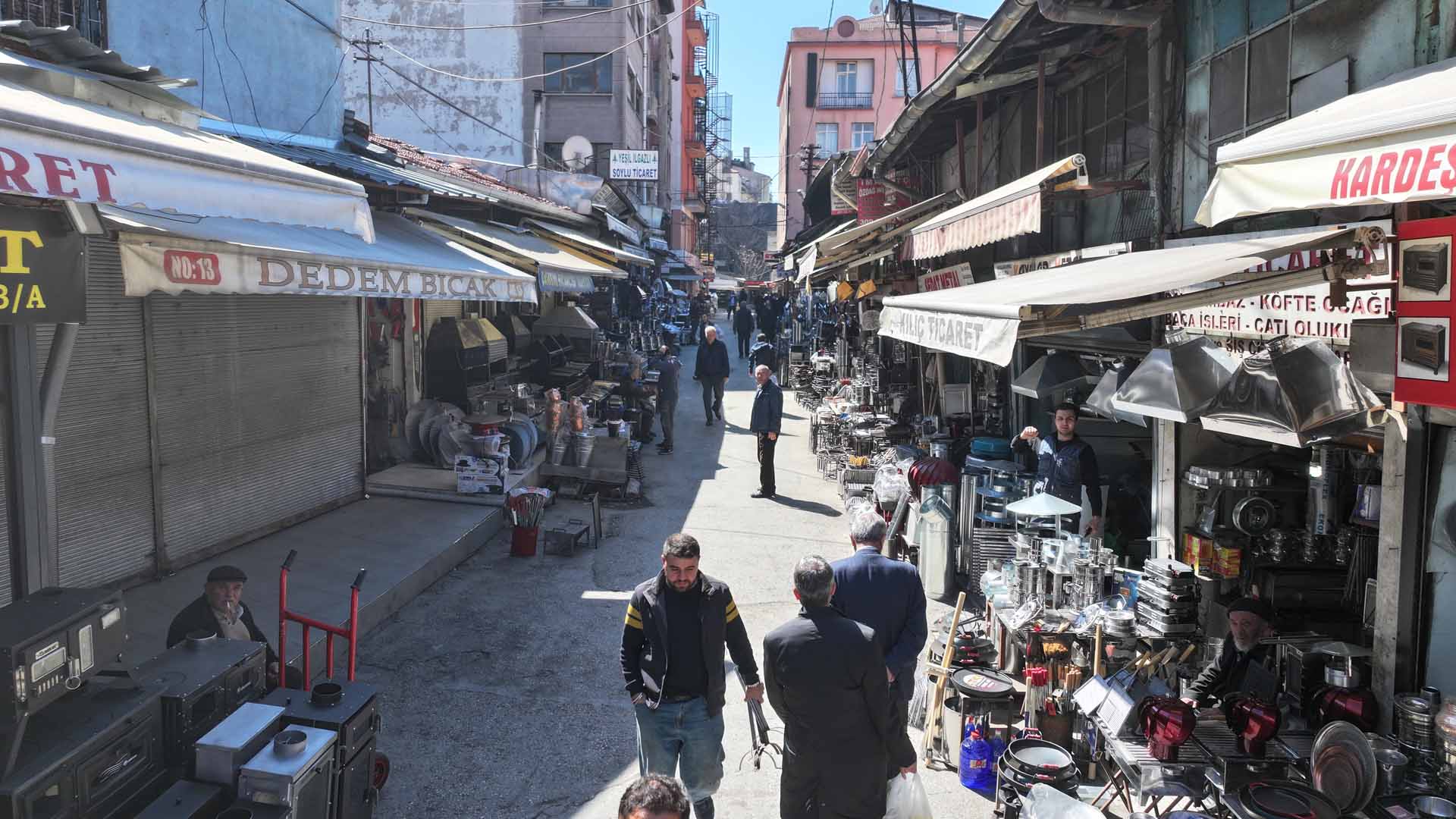 ABB’den Tenekeciler Caddesi’ne Estetik Dokunuş