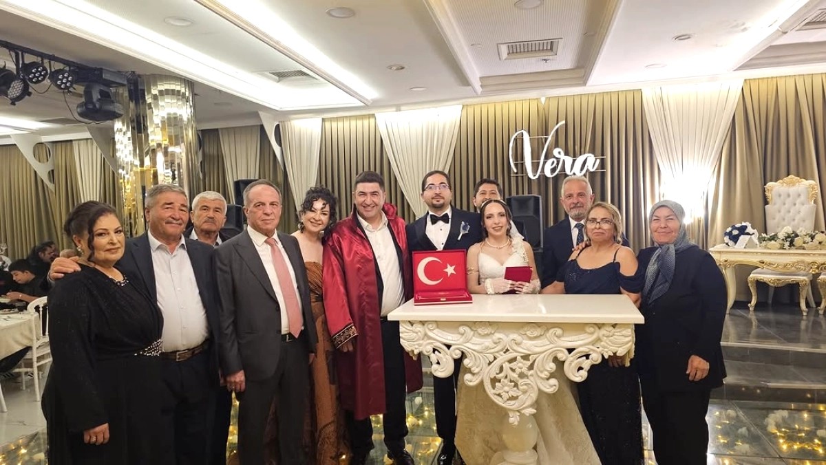 Güdül'de Genç Çiftin Nikah Töreni Belediye Desteğiyle Gerçekleşti