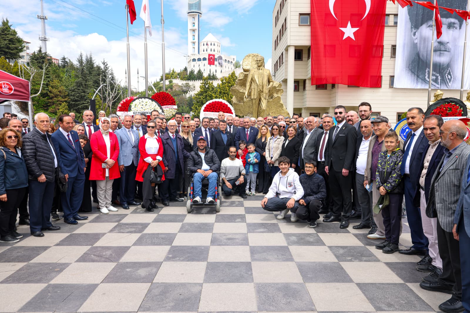 Keçiören’de 19 Mayıs Coşkusu Çelenk Sunma Töreniyle Başladı