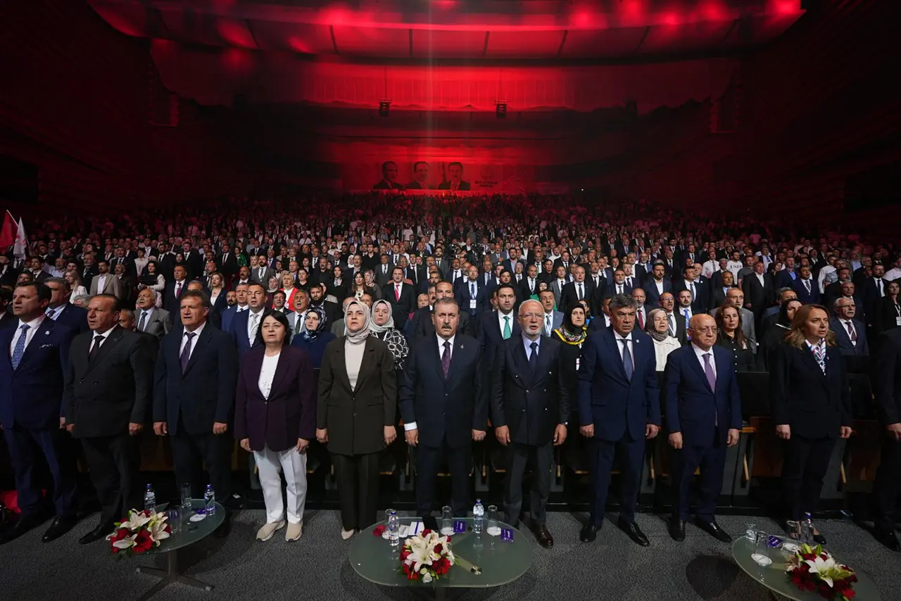 Mustafa Destici Yeniden Genel Başkan Seçildi