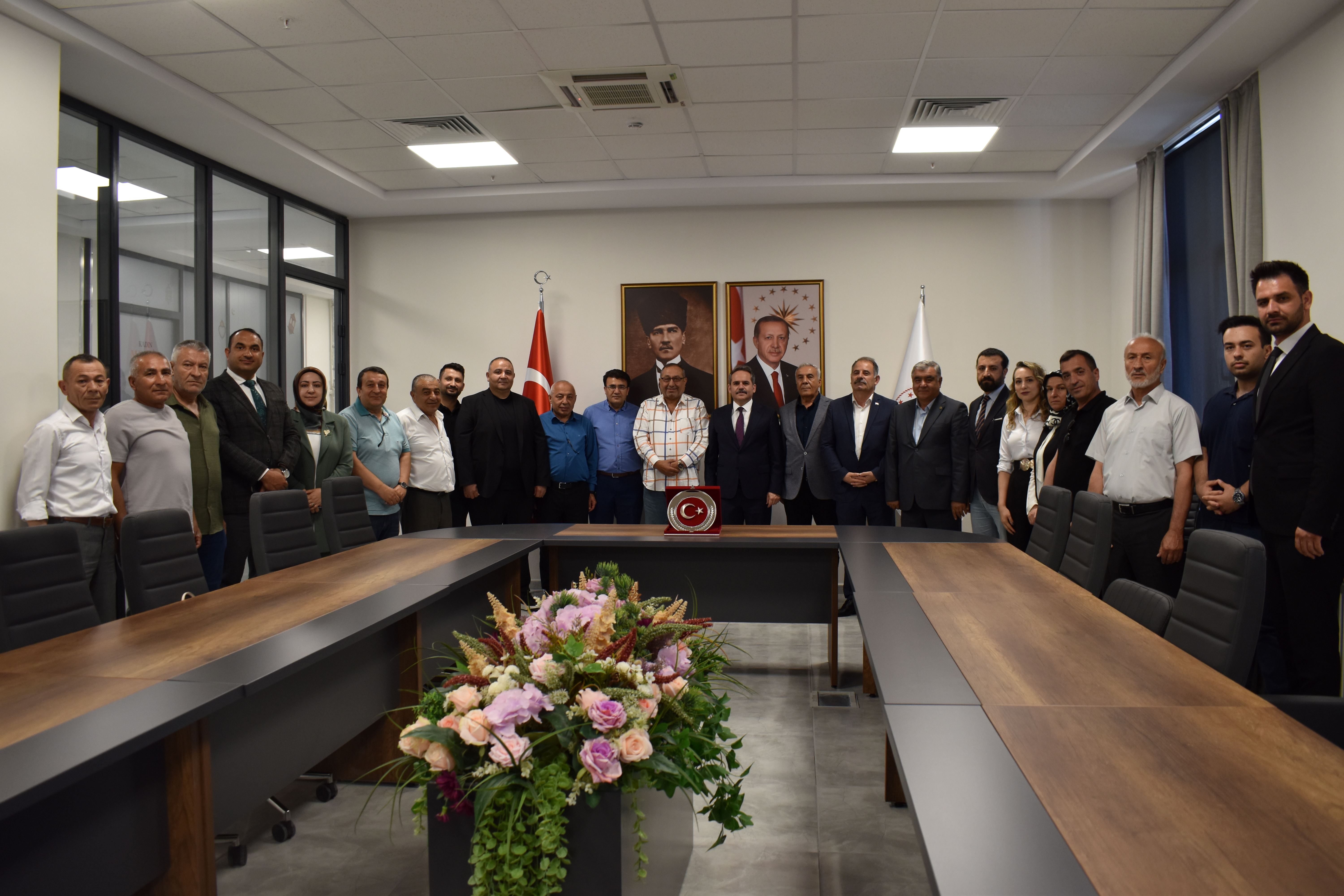 Mamak Çorumlular Federasyonu’ndan Mamak Kaymakamı’na Ziyaret