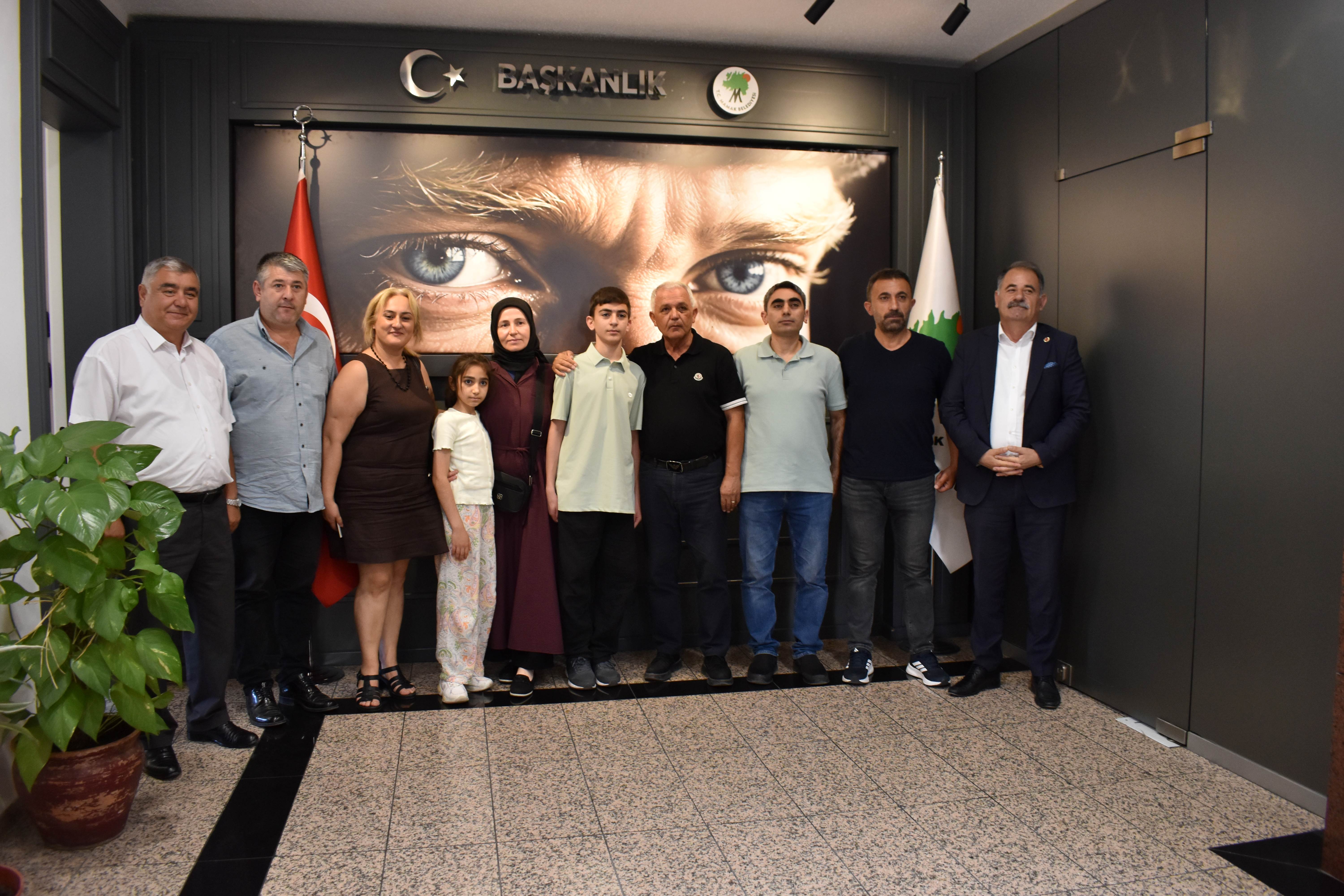 LGS  Türkiye Birincisi Furkan Emin Şahin Gurur Kaynağı Oldu