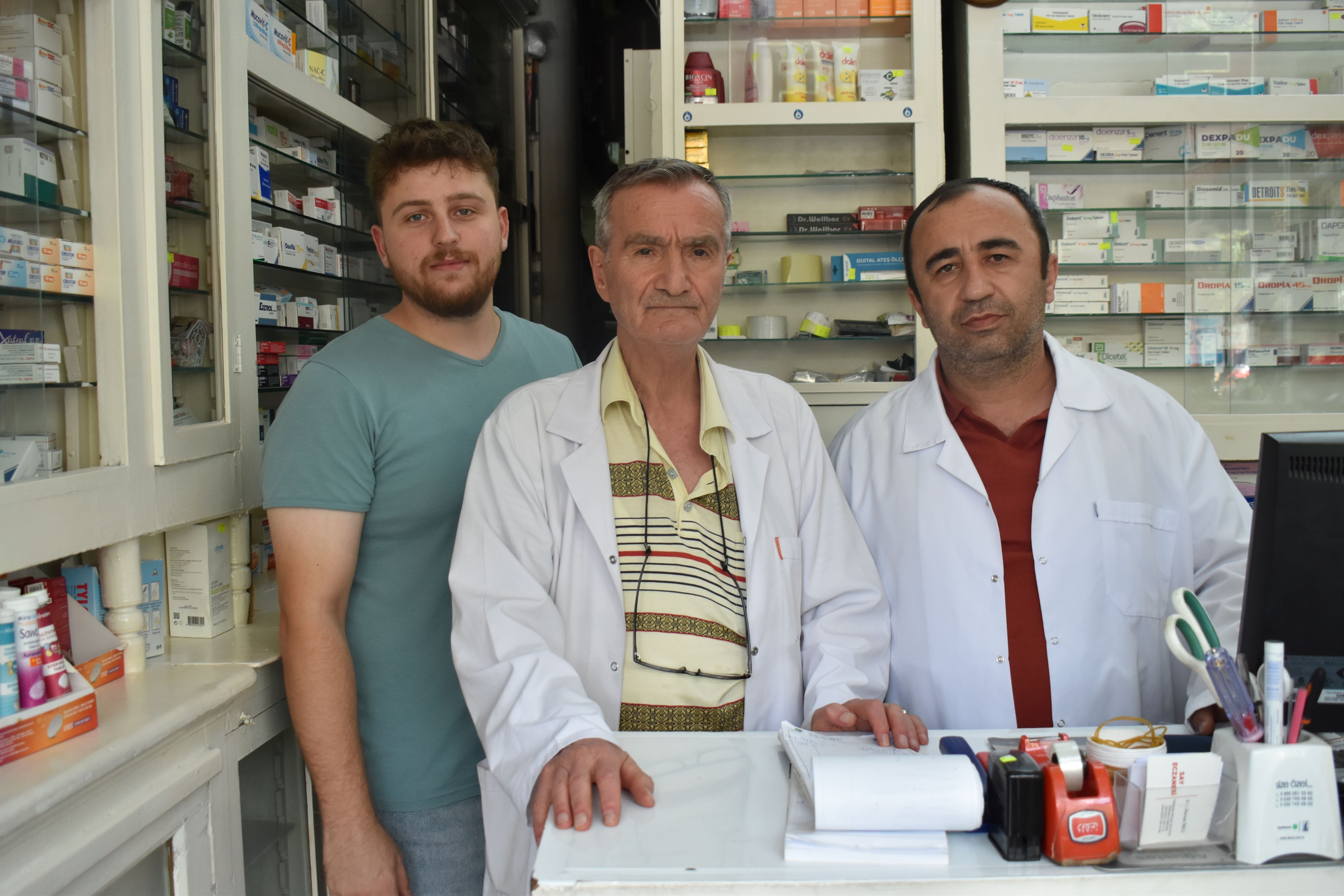 Dikimevi’nde 50 Yıllık Sağlık Hizmeti Dursun İbili, 50 Yıllık Meslek Tecrübesiyle Bölge Halkının Yanında