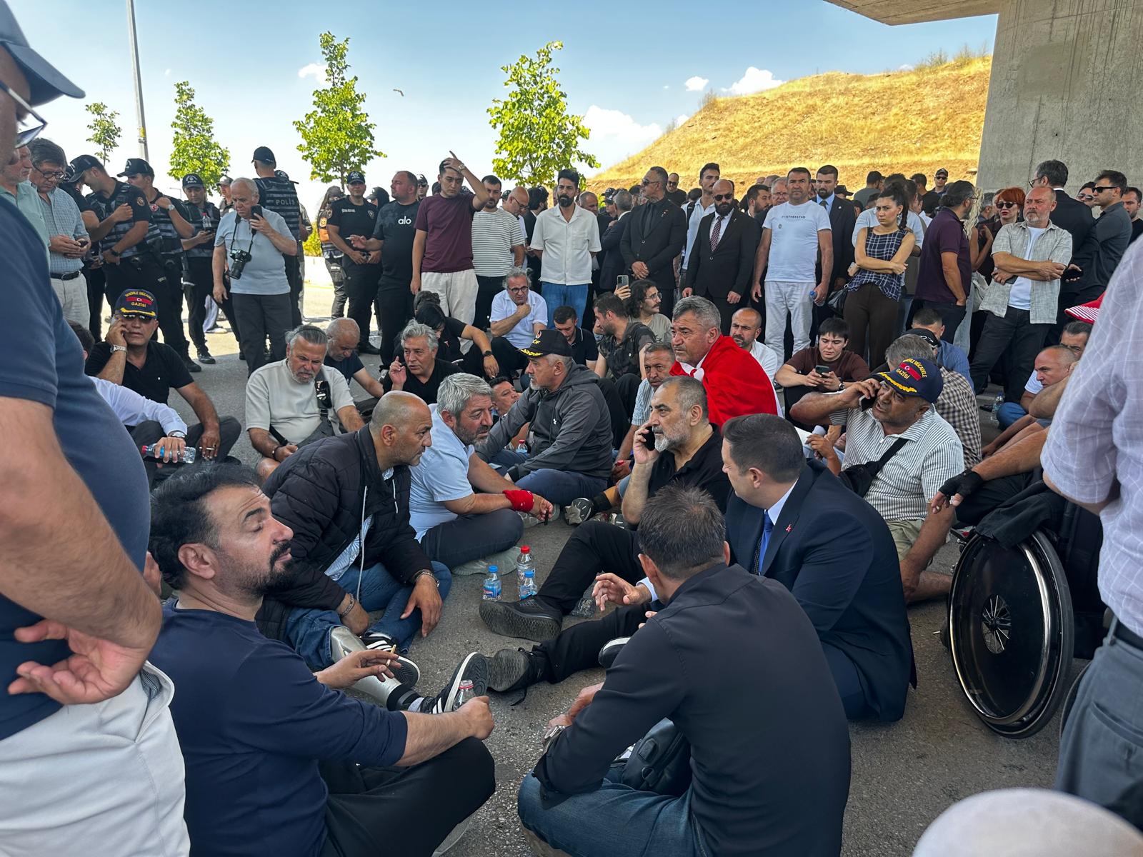 Güvenpark’ta 38. günde gazilere polis müdahalesi