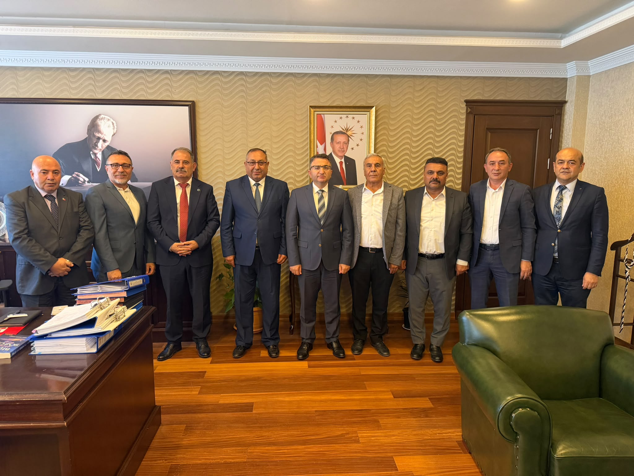 Çorumlular Federasyonu’ndan Vali Yardımcısı Çam’a Ziyaret